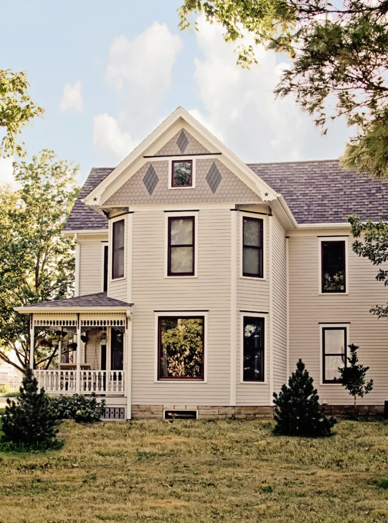 Hardie ShingleH alf rounds Iowa Midwest Farm house brown tan