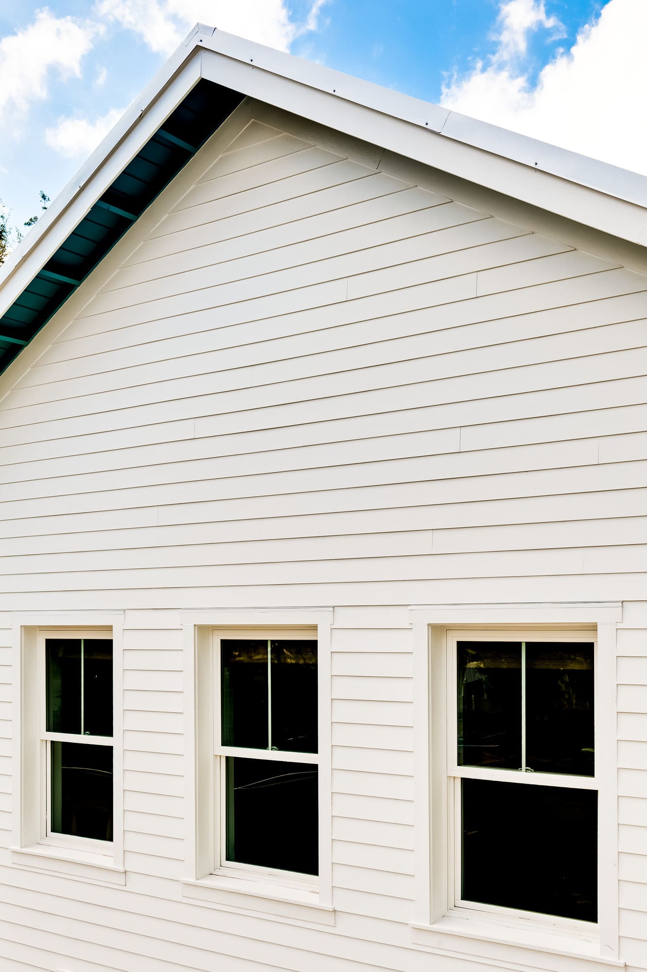 HardiePlank Arctic White
